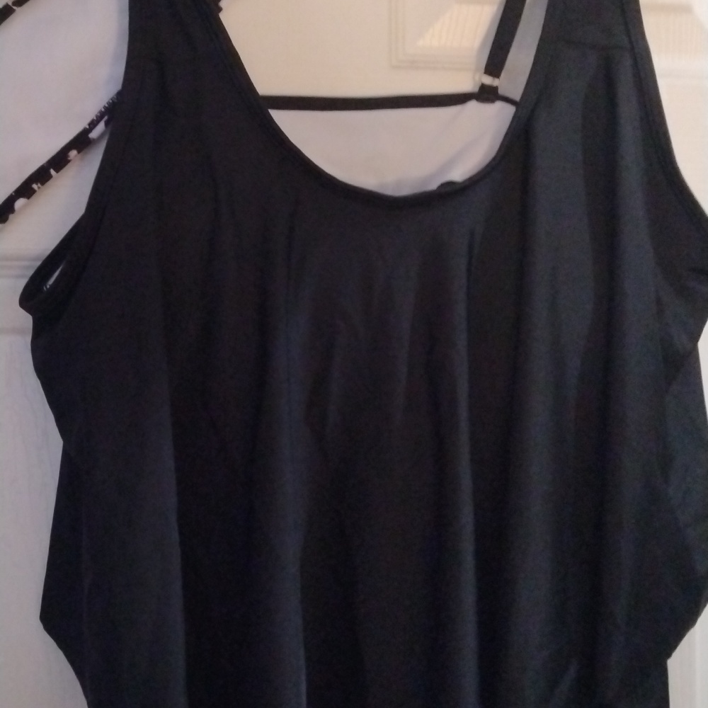 Bathing suit - Picture 2 of 5